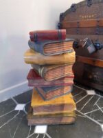 Vintage - houten stapel boeken - Afbeelding 3